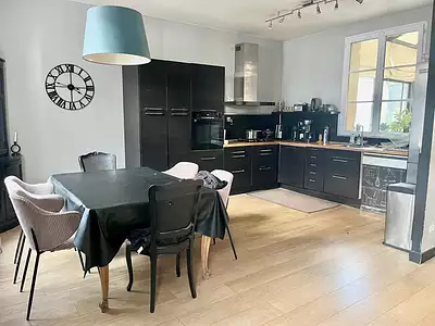 Maison, 169 m²