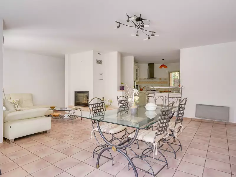 Maison, 145 m²