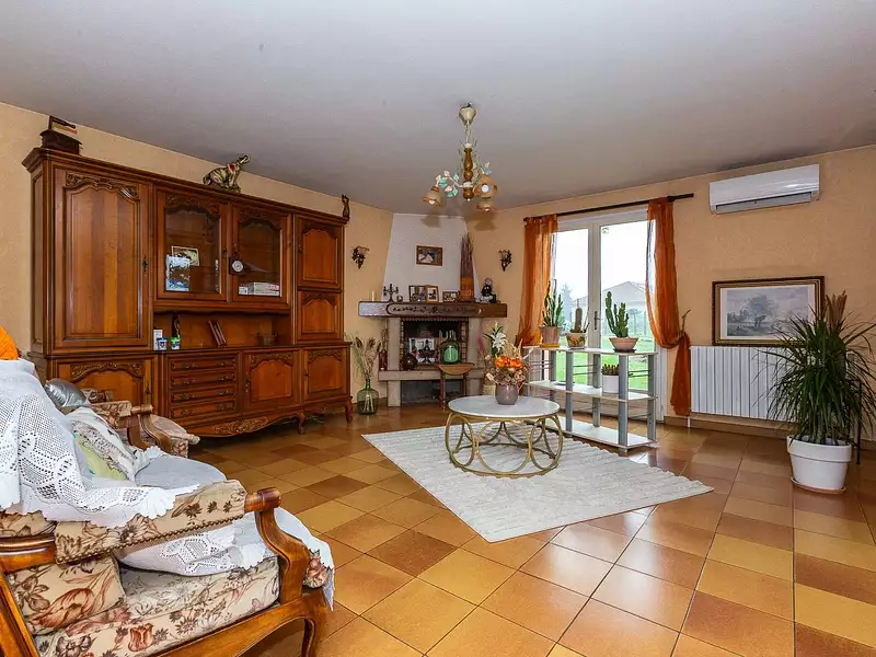 Maison, 176 m²