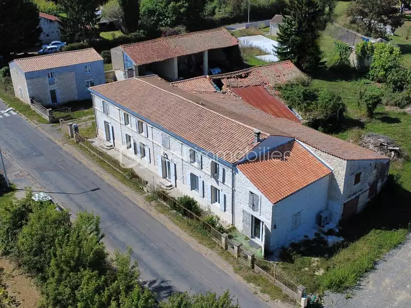 Maison, 300 m²