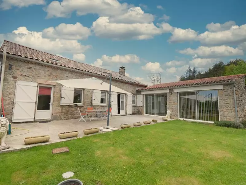 Maison, 204 m²