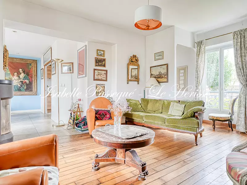 Maison, 180 m²