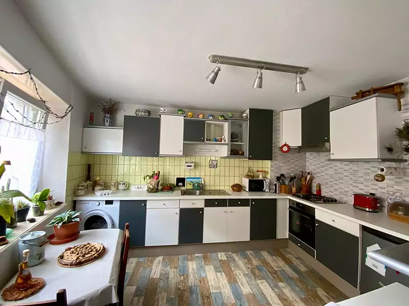 Maison, 400 m²