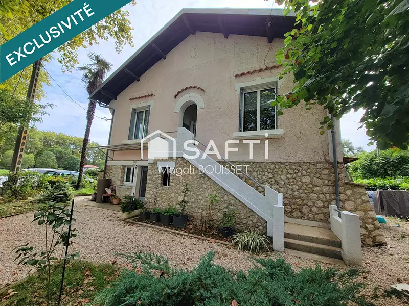 Maison, 151 m²