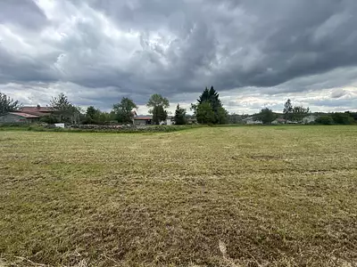 Terrain, 2 800 m²