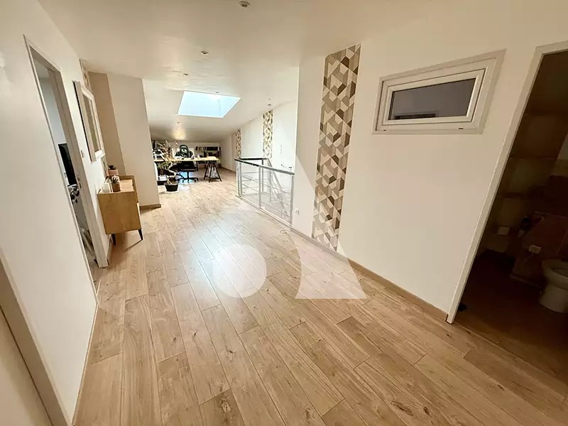 Maison, 232 m²