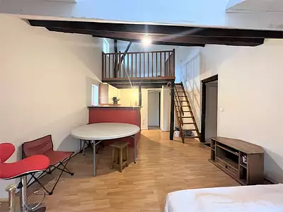 Immeuble, 220 m²