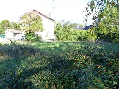 Terrain, 874 m²