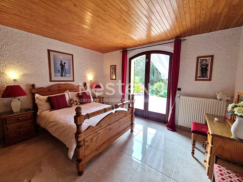 Maison, 250 m²