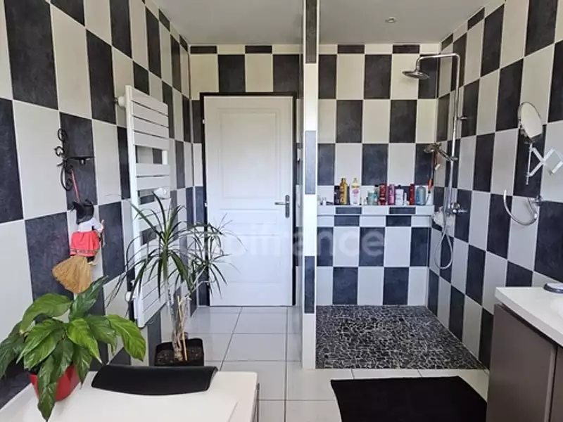Maison, 142 m²