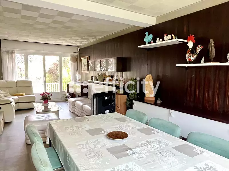 Maison, 162 m²