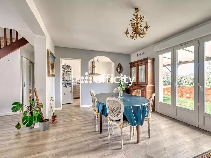 Maison, 140 m²