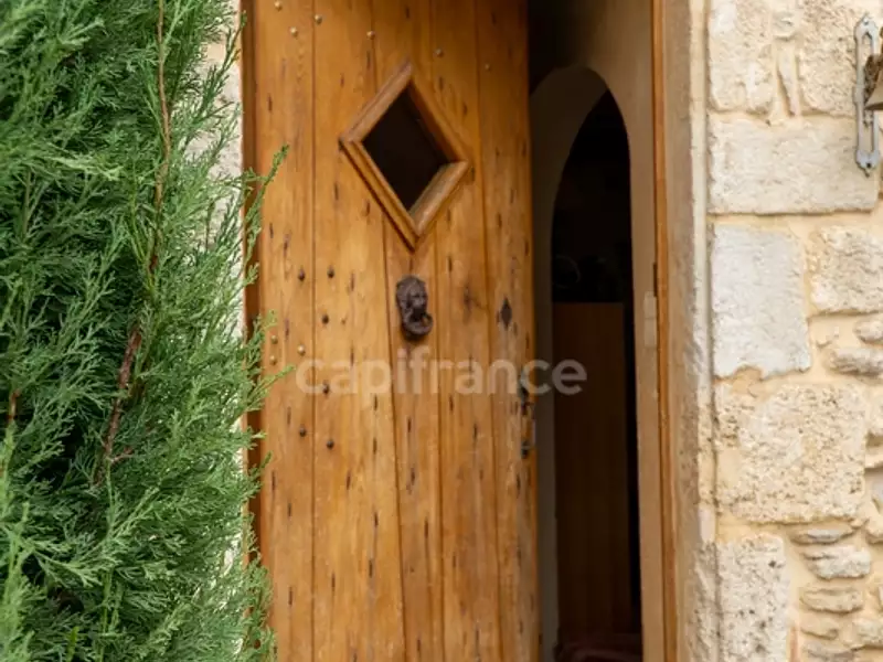 Maison, 560 m²