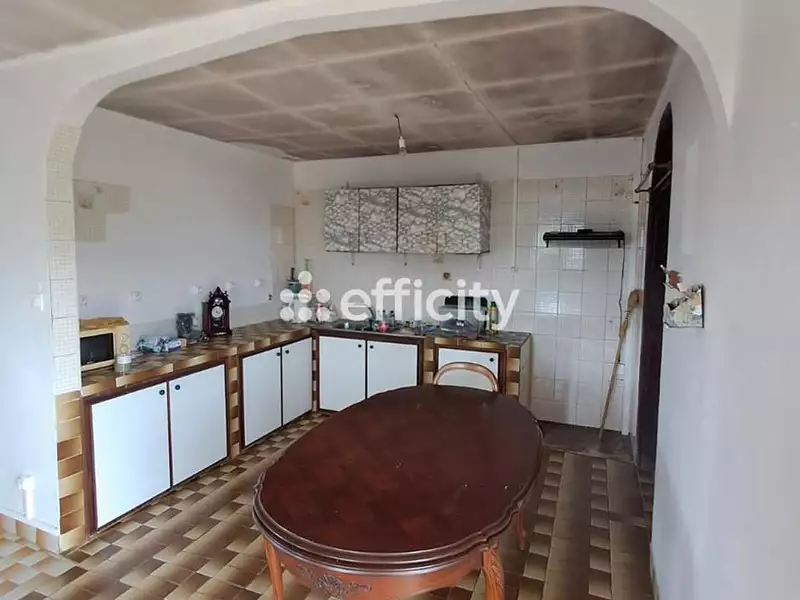 Maison, 94 m²