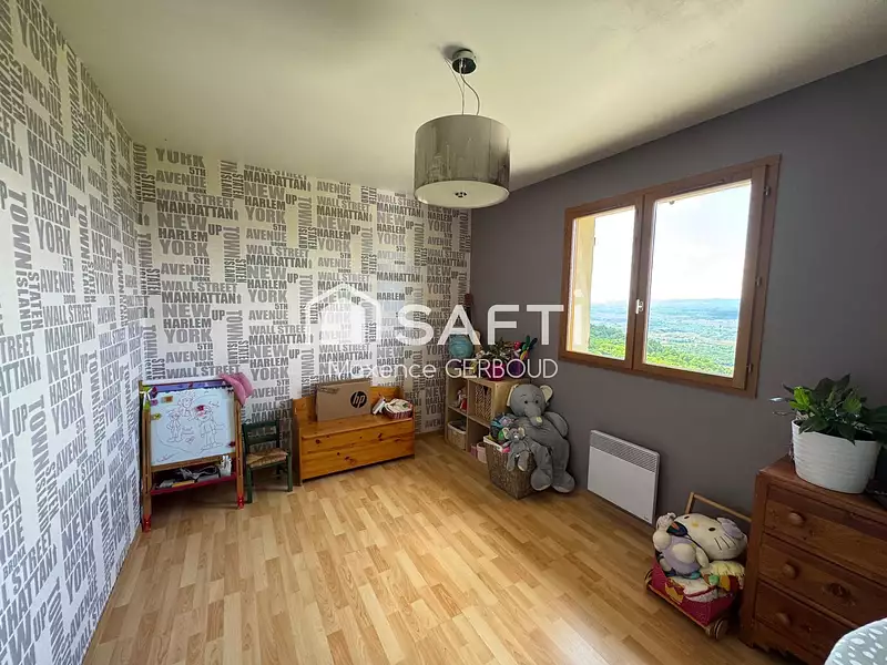 Maison, 160 m²