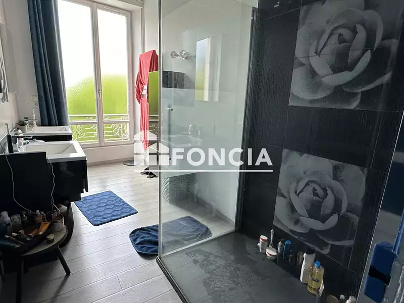 Maison, 274 m²