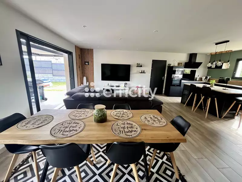 Maison, 104 m²