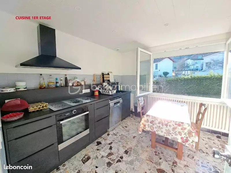 Maison, 163 m²