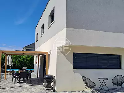 Maison, 121,86 m²