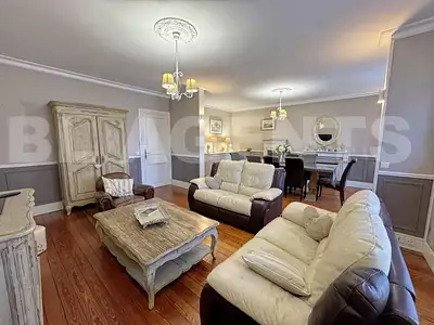 Maison, 169 m²