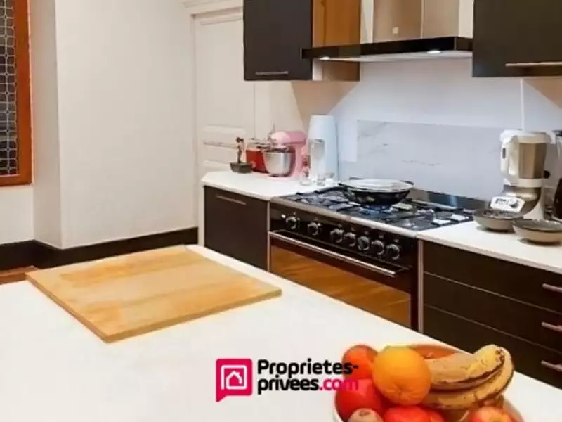 Maison, 216 m²