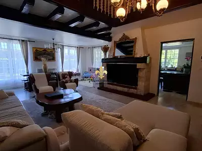 Maison, 195 m²