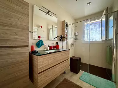 Maison, 184 m²