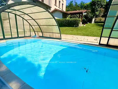Maison, 198 m²