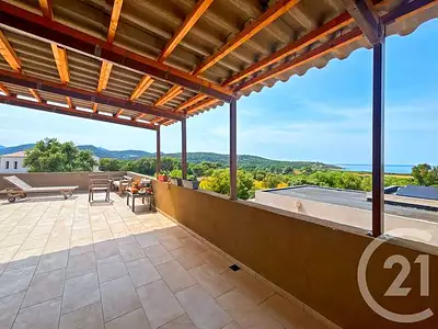 Maison, 246,6 m²