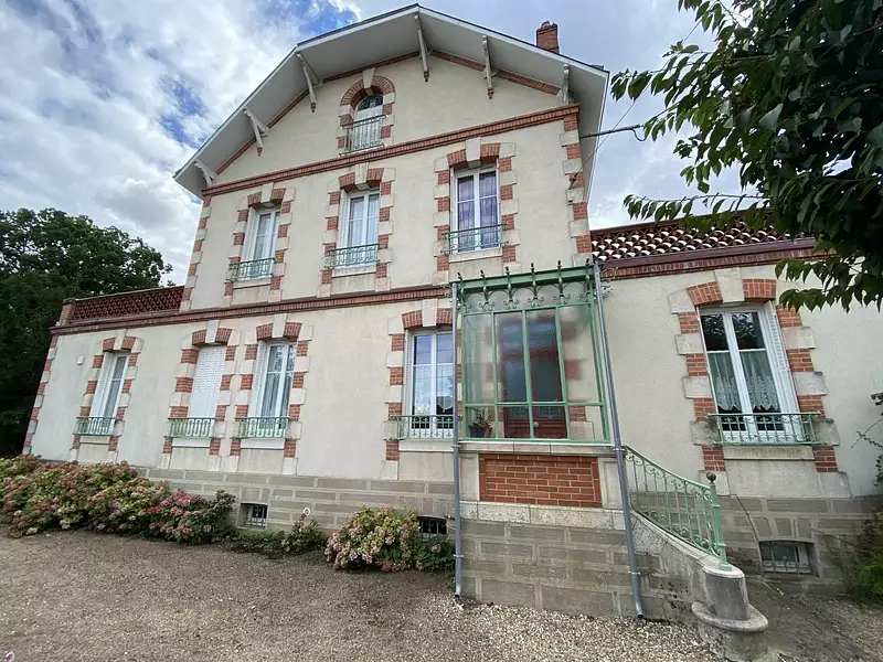 Maison, 256 m²