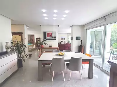Maison, 185 m²