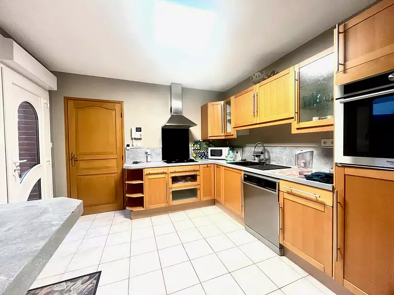 Maison, 190 m²