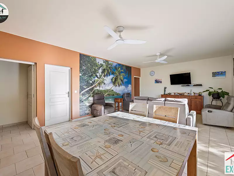 Maison, 93 m²