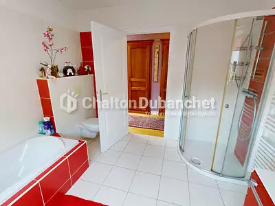 Maison, 242 m²