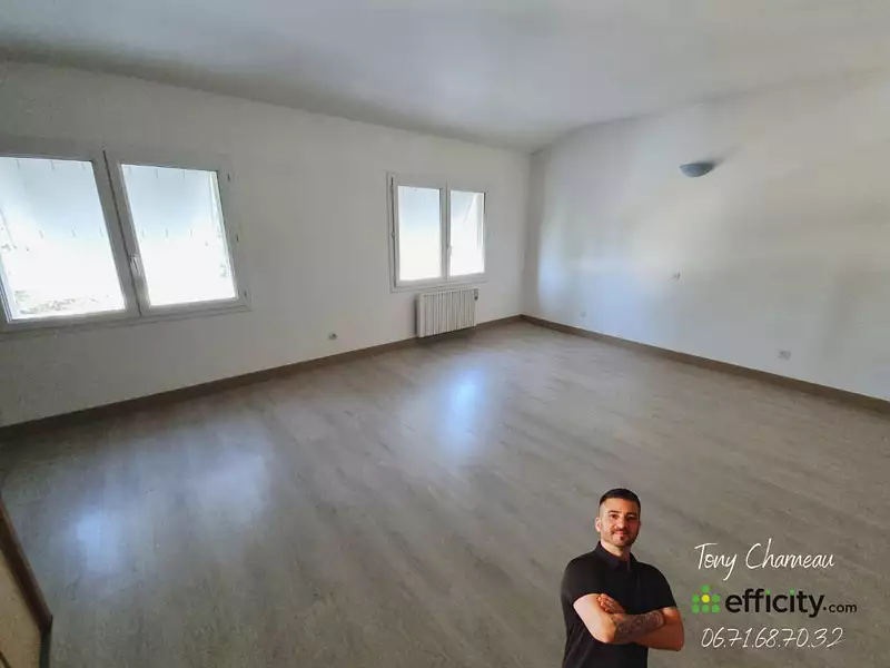 Maison, 260 m²