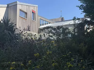 Maison, 330 m²