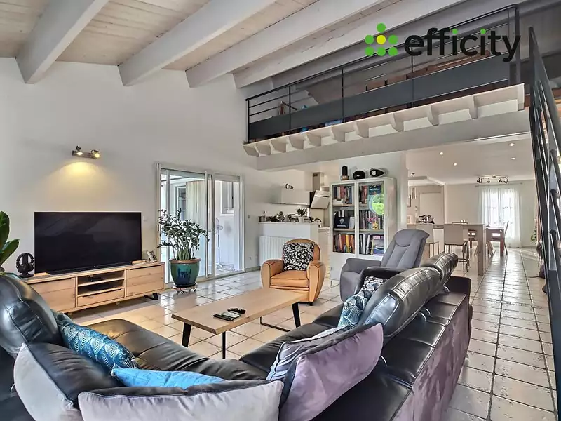 Maison, 177 m²