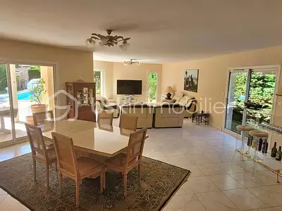 Maison, 185 m²