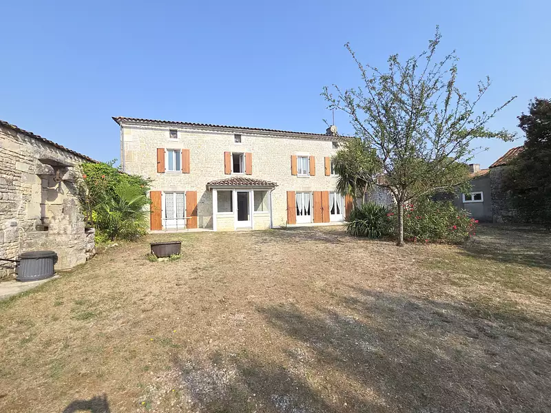 Maison, 158 m²