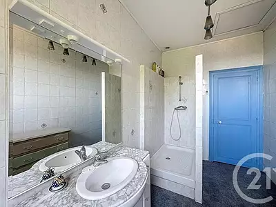 Maison, 180 m²