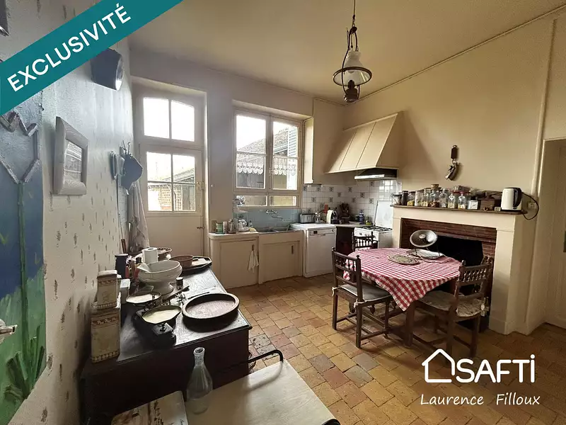 Maison, 238 m²
