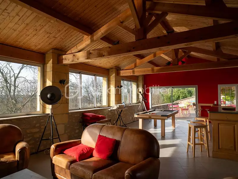 Maison, 230 m²