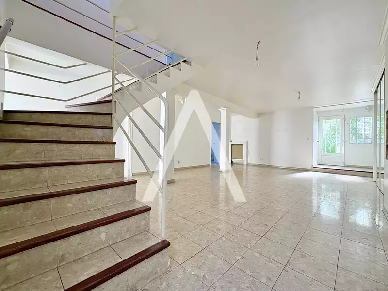 Divers, 159 m²
