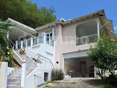 Maison, 240 m²