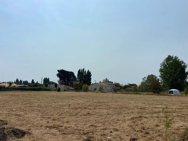 Terrain, 1 652 m²