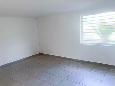Divers, 60 m²