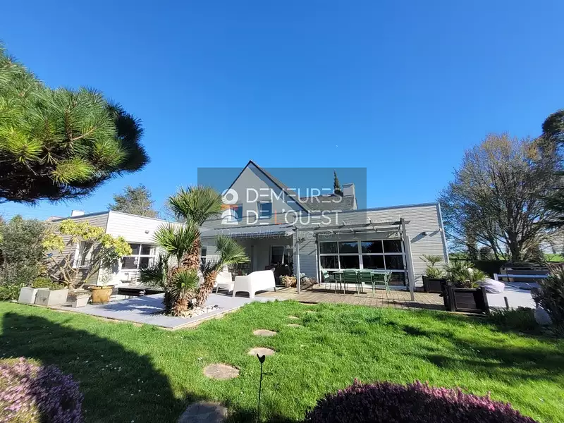 Maison, 240 m²