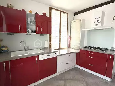 Maison, 185 m²