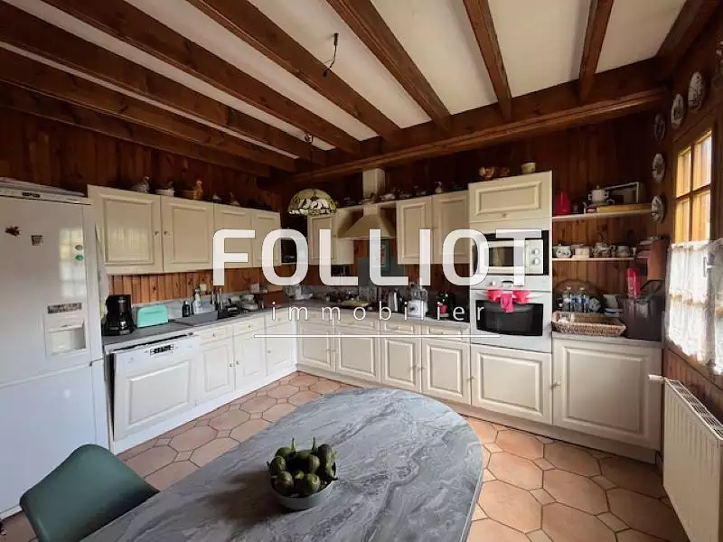 Maison, 166 m²