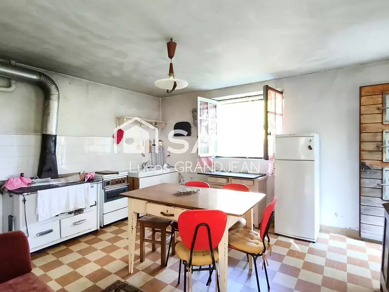 Maison, 240 m²